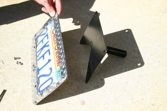 Светодиодная подсветка номерного знака (используется при переносе номерного знака)