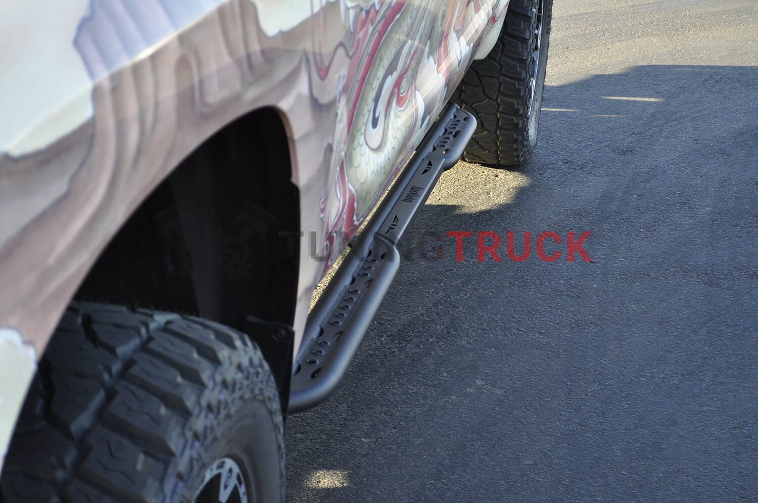 Venom боковые пороги ADD