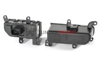 Блок Mopar AUX 82215798AE  для подключения дополнительных потребителей в Jeep Wrangler JL|JLU