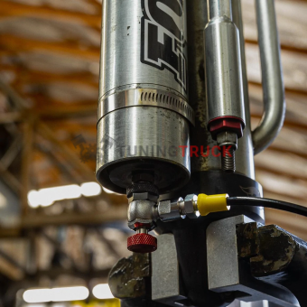 Клапан высокого давления с внутренней резьбой 1/8 NPT 