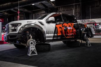 Стойки передние в сборе FOX в сборе для Ford Raptor 2017+