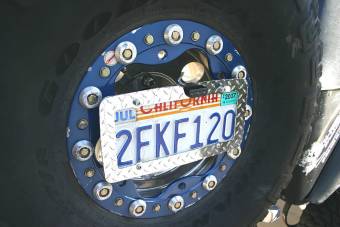 Светодиодная подсветка номерного знака (используется при переносе номерного знака)